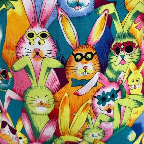 Bunny Rabbit Rabbits Easter scrub top Cotton Scrubs & Co. medical vet size large - Picture 3 of 5